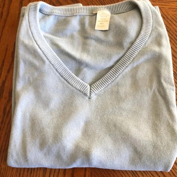 Van Heusen V Neck Sweater Vest - Picture 1 of 6